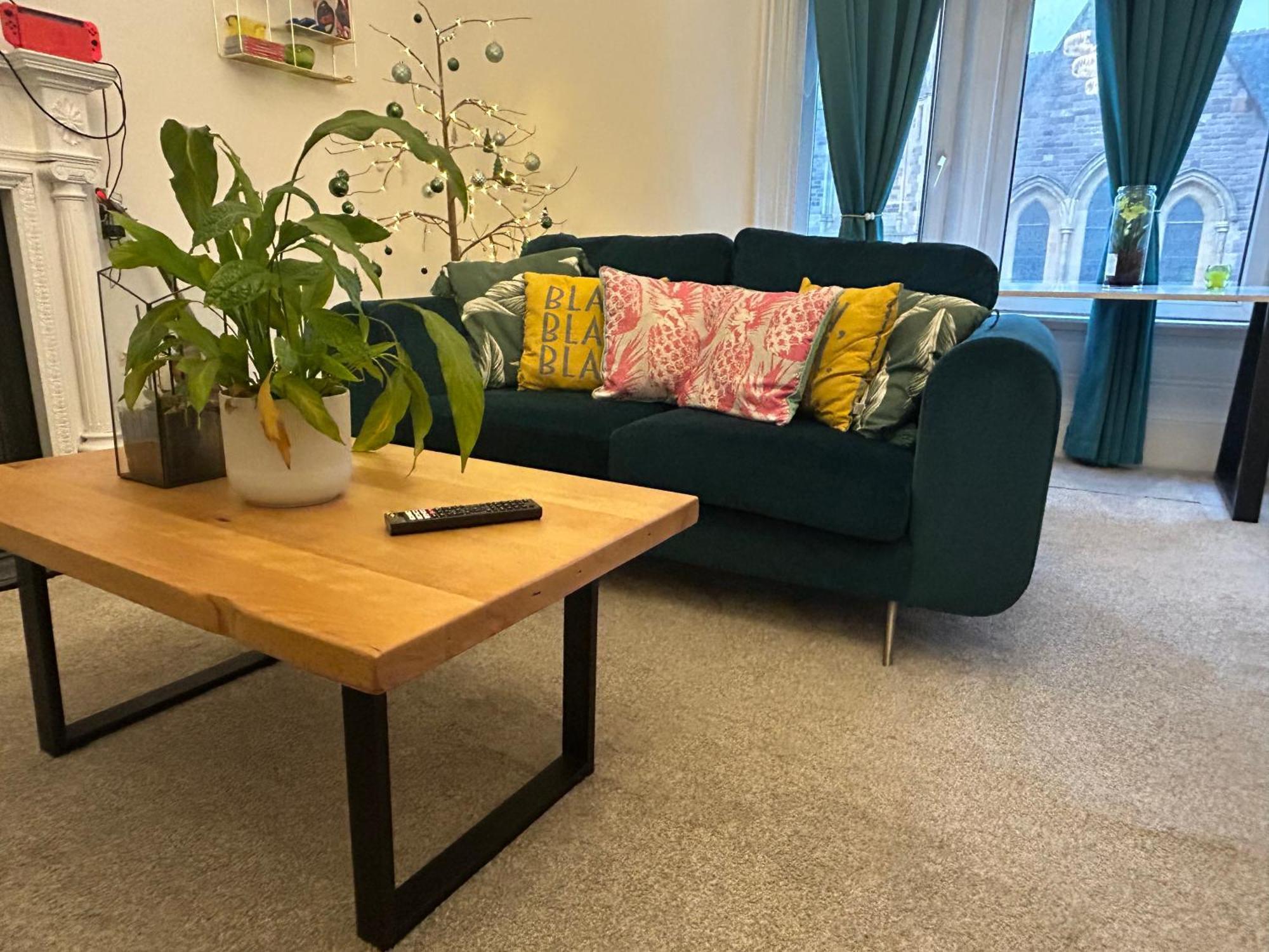 Center/west End Appartement *